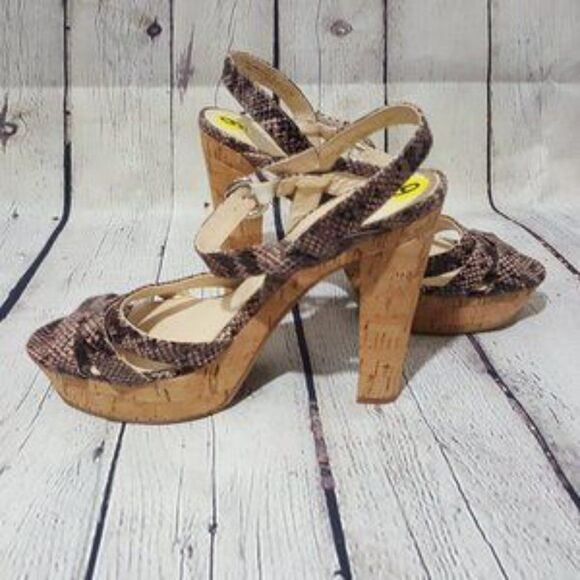 NWT MARC FISHER 𝅺marc FISHER Snakeskin Strappy Cork Sandals 9 NEW - Picture 1 of 8